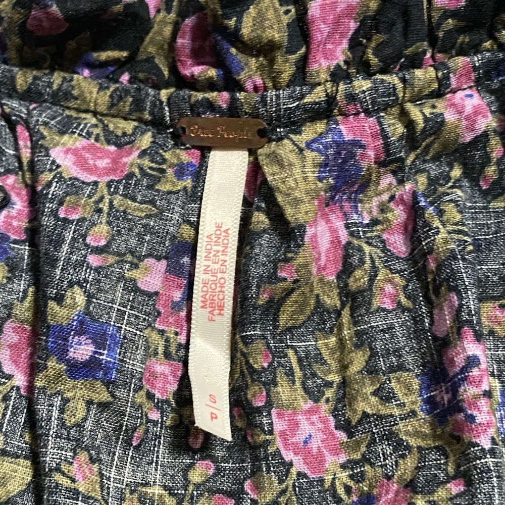 Free People Black and Purple Floral Blouse  Size S 100% Cotton - Picture 10 of 15